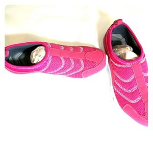 Avon cushion walk slip on flat sneakers.